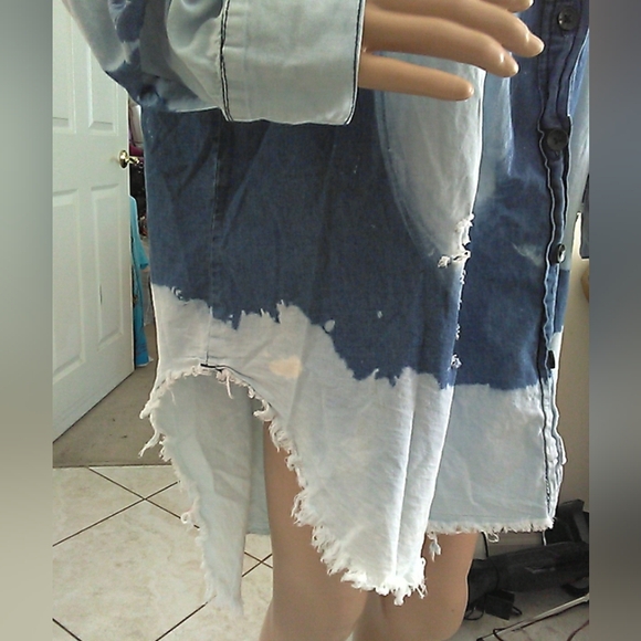 BNWOT Blue & White Distressed Jacket/Top Unfinished Hem Sz 3X BY THRILL JEANS - Picture 3 of 11